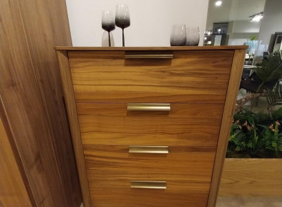 Luxus Schlafzimmer Kommode mit 4 Schubladen Holzschrank Design Möbel Holz Neu